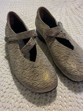 Wolky Beige Passion Mary Jane Flats size 38